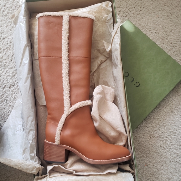 Authentic Gucci Nappa Leather Shearling Trim Knee Boots - Picture 3 of 9